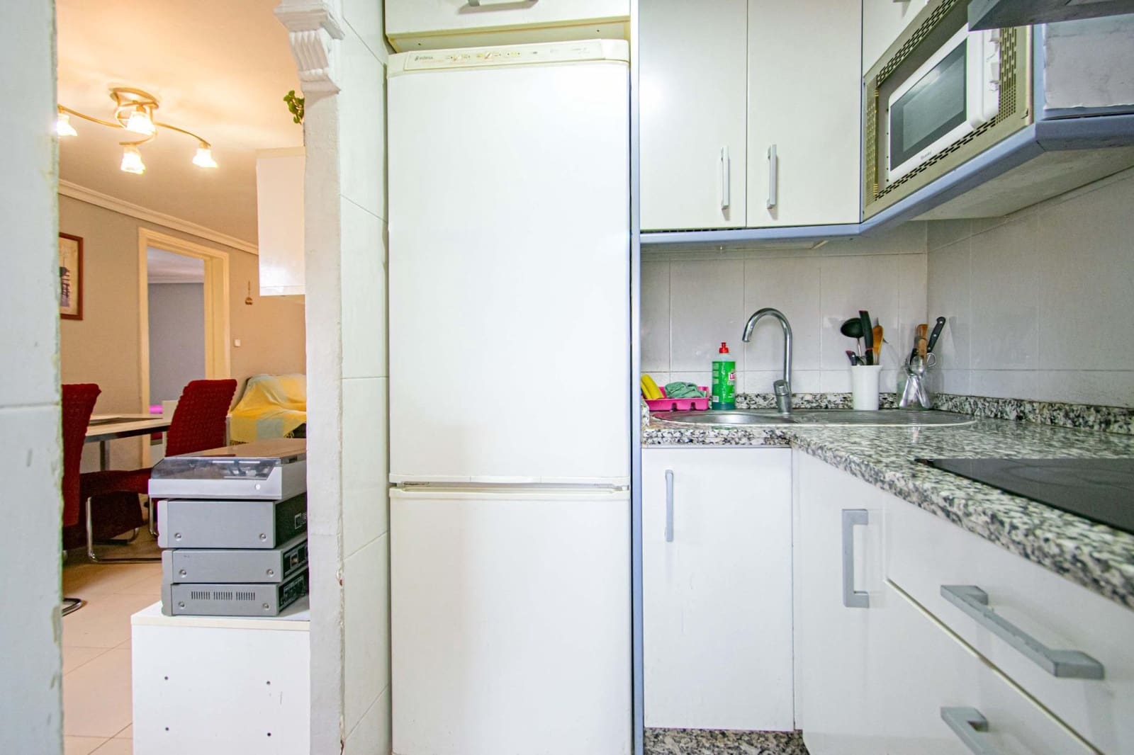 2 makuuhuone Asunto myytävänä paikassa Sevilla kaupunki - 75 000 € (Ref: 9591383)