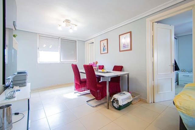 2 makuuhuone Asunto myytävänä paikassa Sevilla kaupunki - 75 000 € (Ref: 9591383)