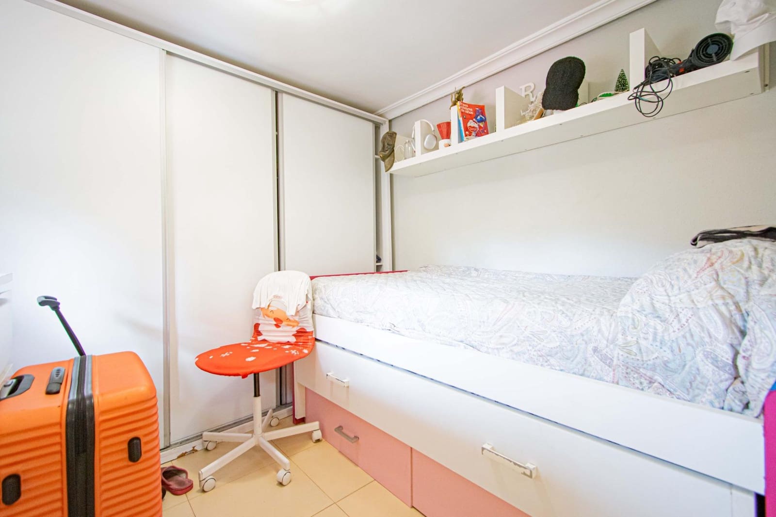 2 makuuhuone Asunto myytävänä paikassa Sevilla kaupunki - 75 000 € (Ref: 9591383)