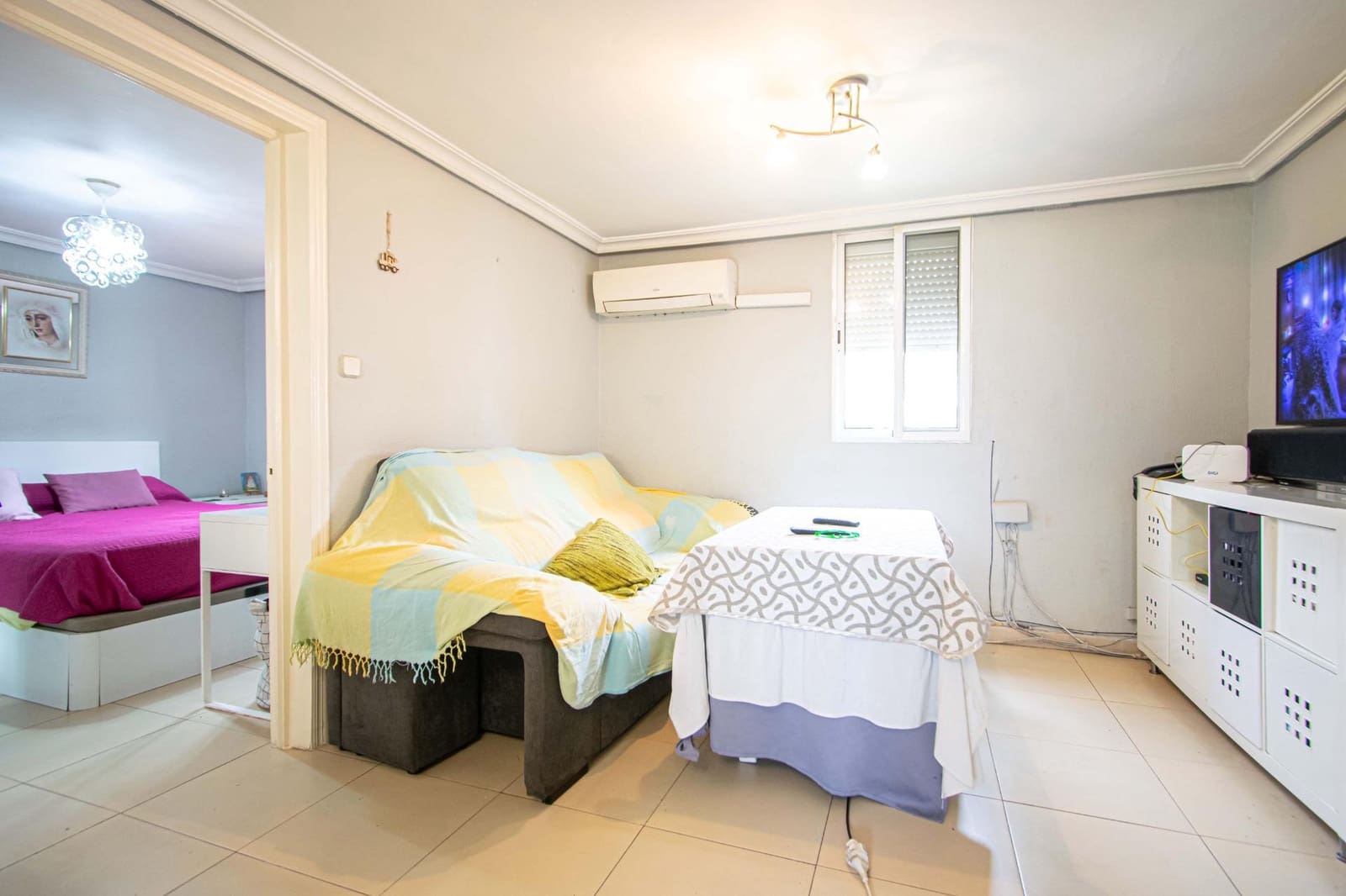 2 makuuhuone Asunto myytävänä paikassa Sevilla kaupunki - 75 000 € (Ref: 9591383)