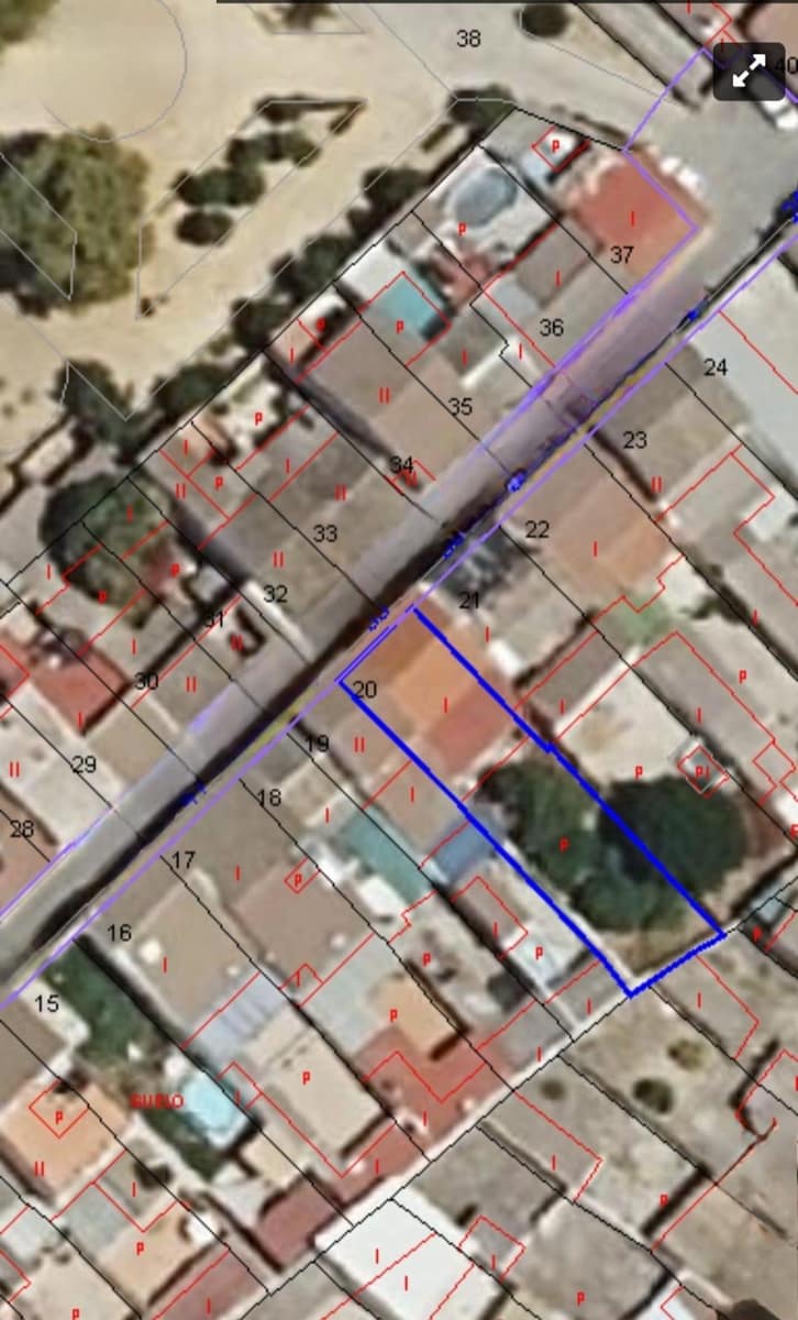 Finca/Landehus til salg i Olivares - € 135.000 (Ref: 9591386)