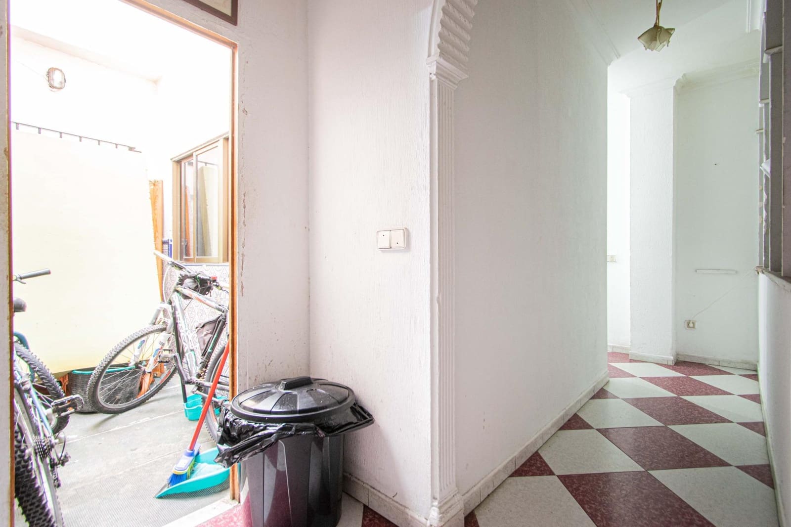 3 makuuhuone Asunto myytävänä paikassa Sevilla kaupunki - 125 000 € (Ref: 9596234)