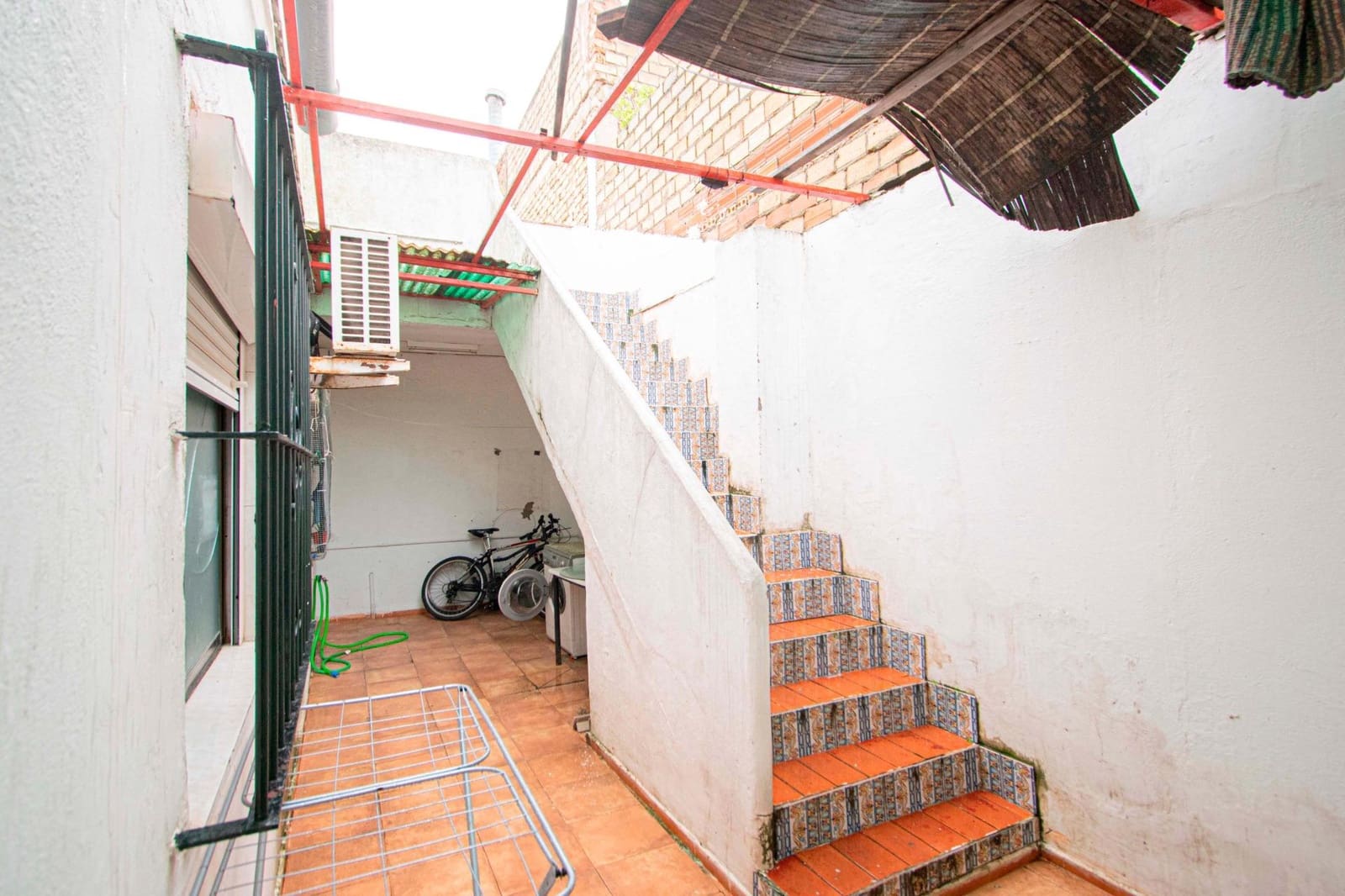 3 makuuhuone Asunto myytävänä paikassa Sevilla kaupunki - 125 000 € (Ref: 9596234)