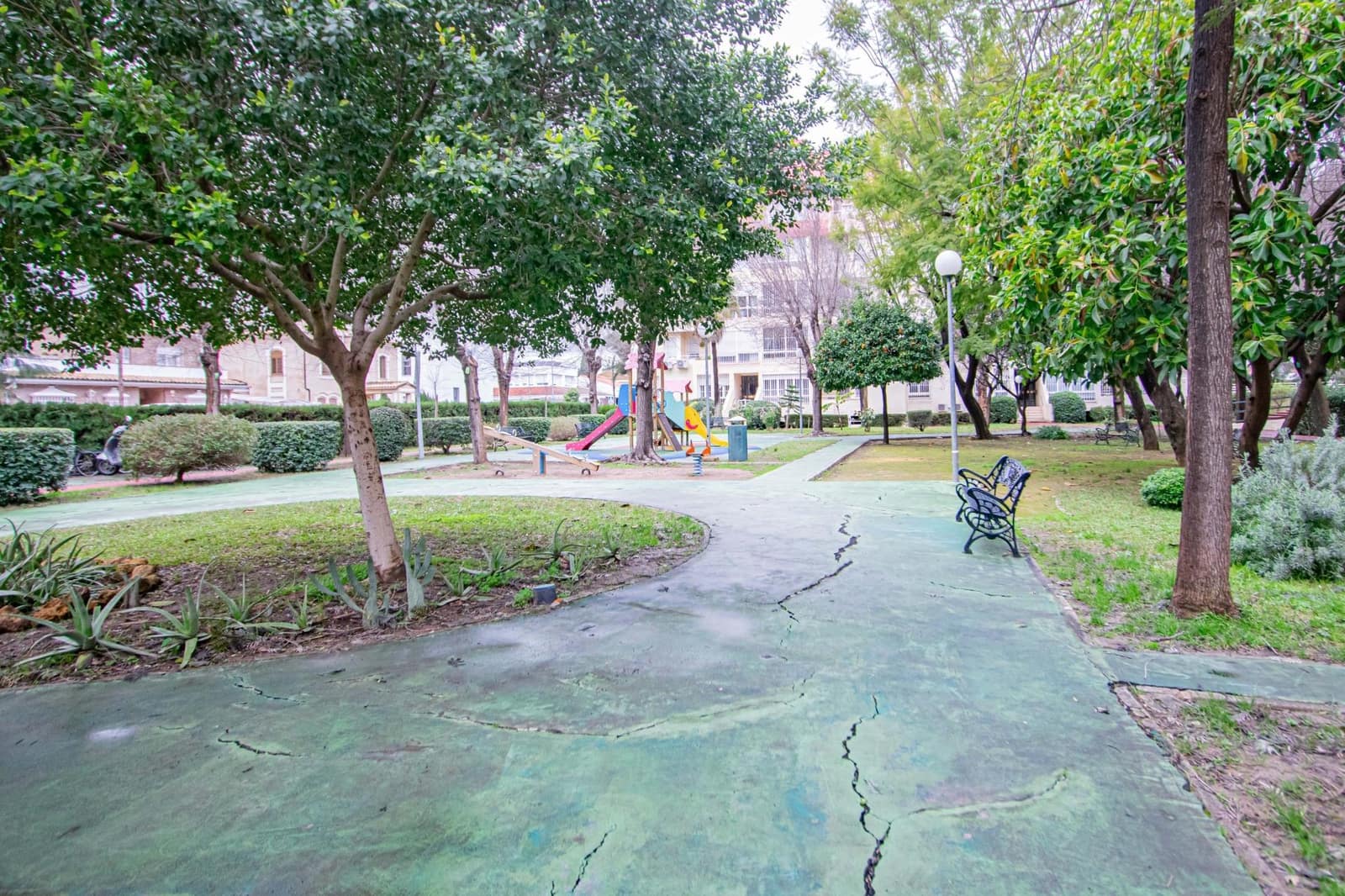 4 sypialnia Mieszkanie na sprzedaż w Miasto Sewilla z basenem garażem - 420 000 € (Ref: 9596235)