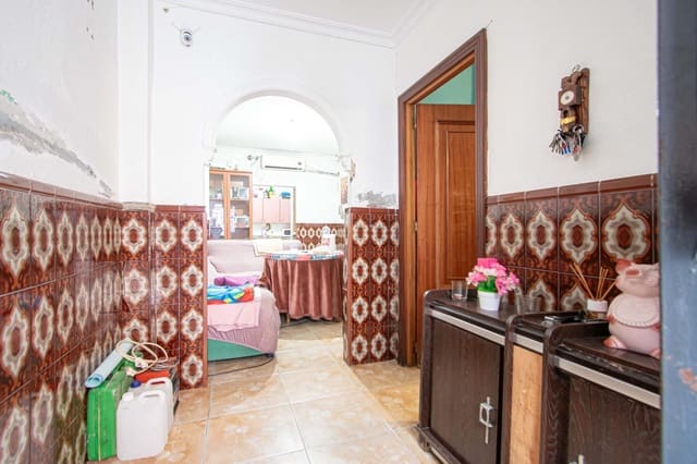 Adosado de 3 habitaciones en La Plata, Sevilla ciudad en venta - 90.000 € (Ref: 9596236)