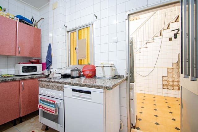 Adosado de 3 habitaciones en La Plata, Sevilla ciudad en venta - 90.000 € (Ref: 9596236)