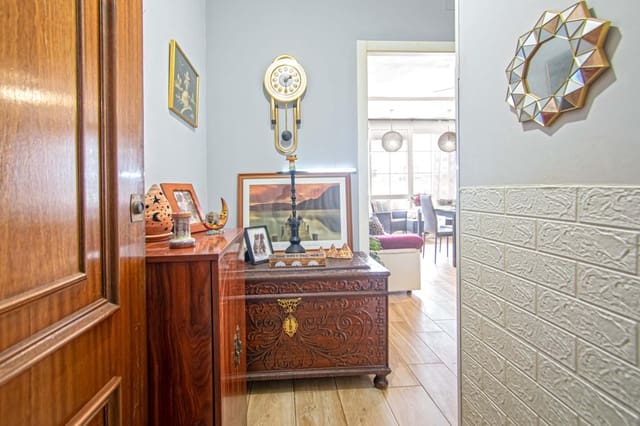 3 soveværelse Lejlighed til salg i San Julián, Sevilla by - € 340.000 (Ref: 9599611)