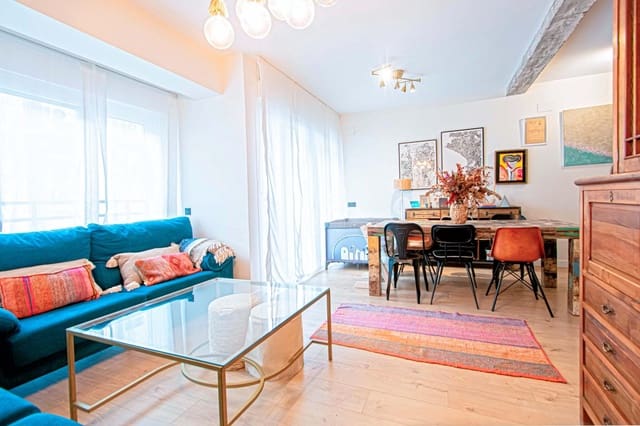 3 bedroom Flat for sale in Los Remedios, Seville city - € 545,000 (Ref: 9605049)