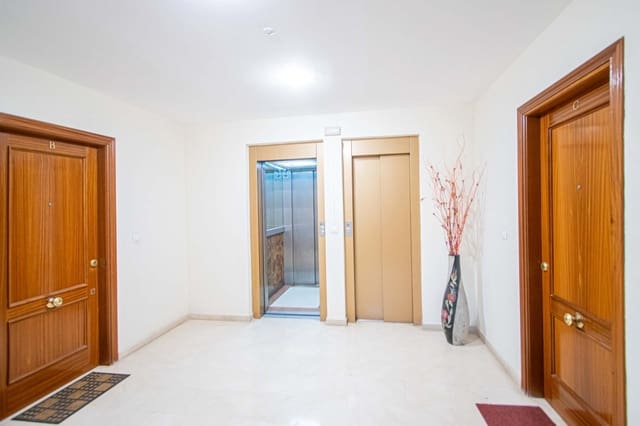 3 sypialnia Mieszkanie na sprzedaż w Miasto Sewilla z basenem - 450 000 € (Ref: 9605050)