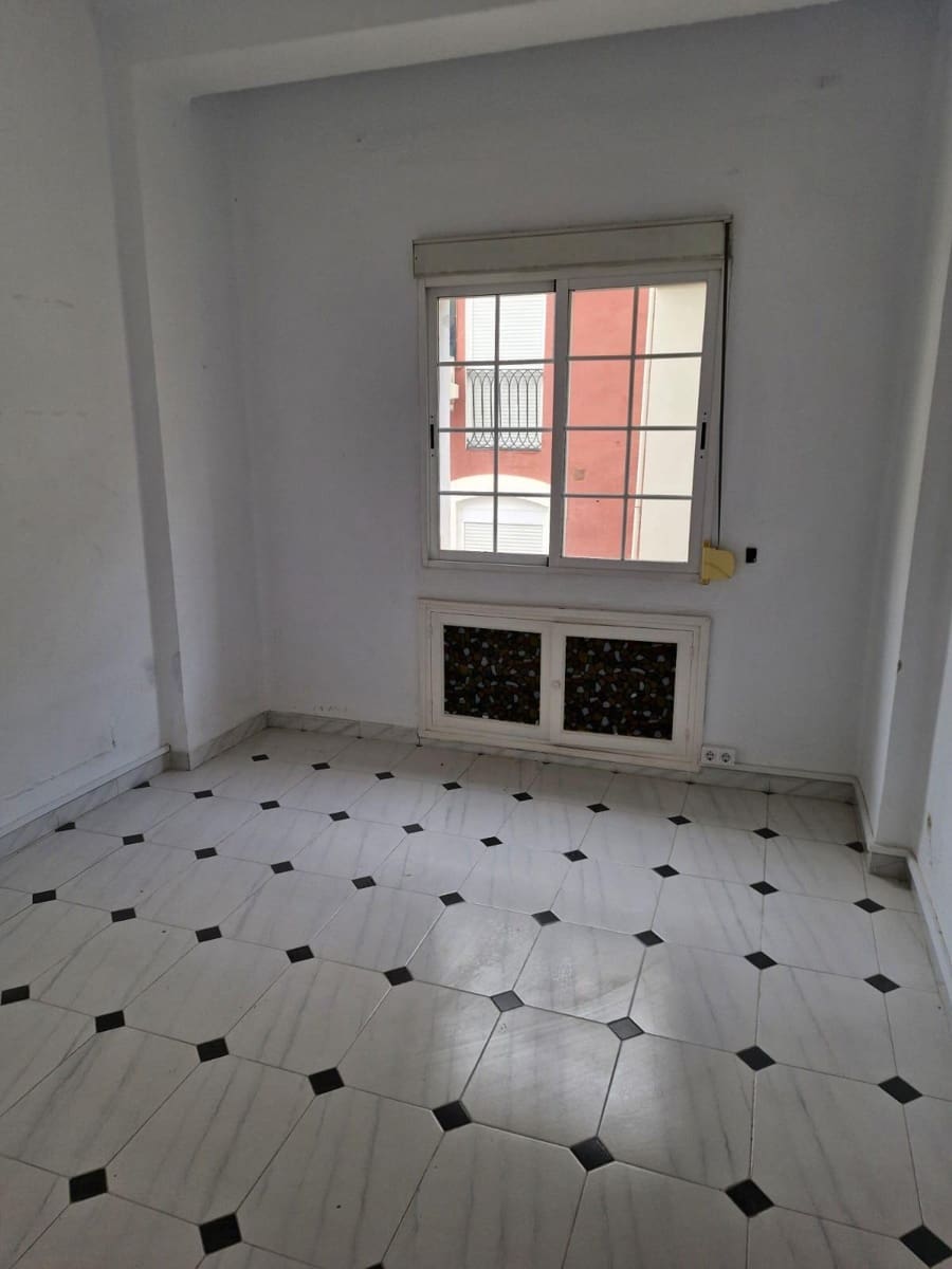 12 soveværelse Erhverv til salg i Sevilla by - € 2.050.000 (Ref: 9608138)