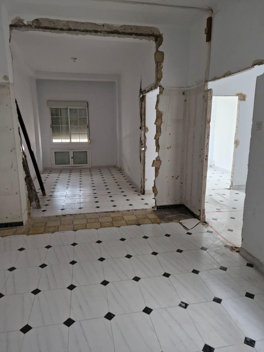 12 soveværelse Erhverv til salg i Sevilla by - € 2.050.000 (Ref: 9608138)