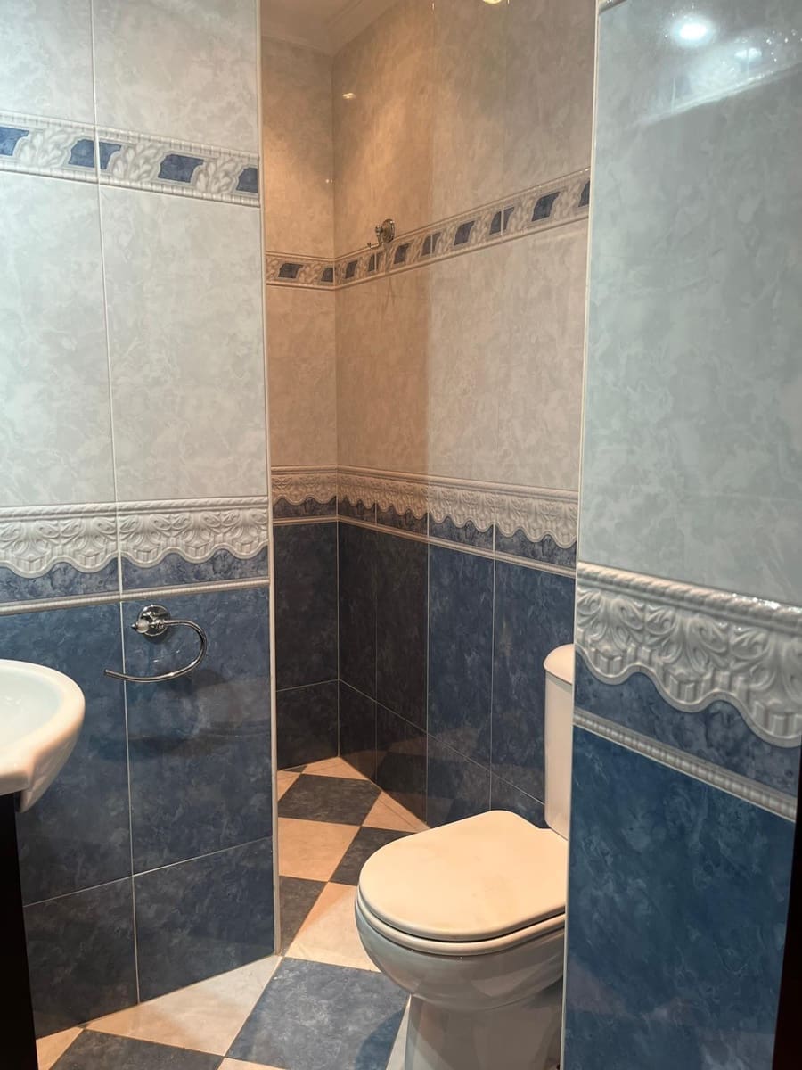 3 bedroom Flat for rent in Dos Hermanas - € 850 (Ref: 9608139)