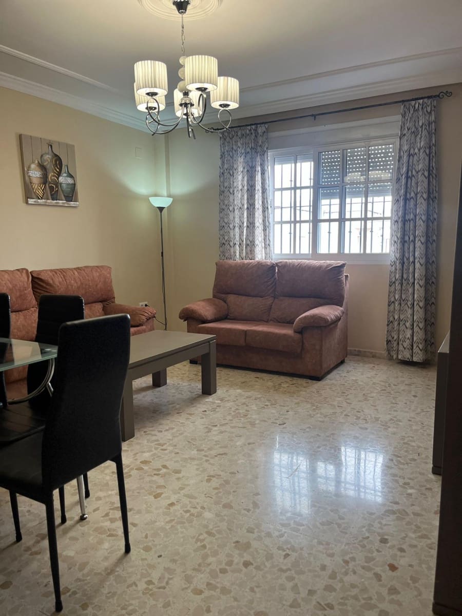 3 bedroom Flat for rent in Dos Hermanas - € 850 (Ref: 9608139)
