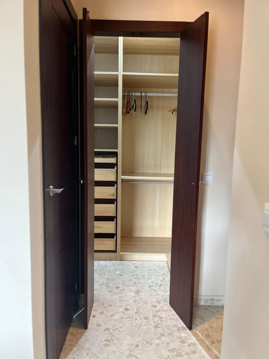 3 bedroom Flat for rent in Dos Hermanas - € 850 (Ref: 9608139)