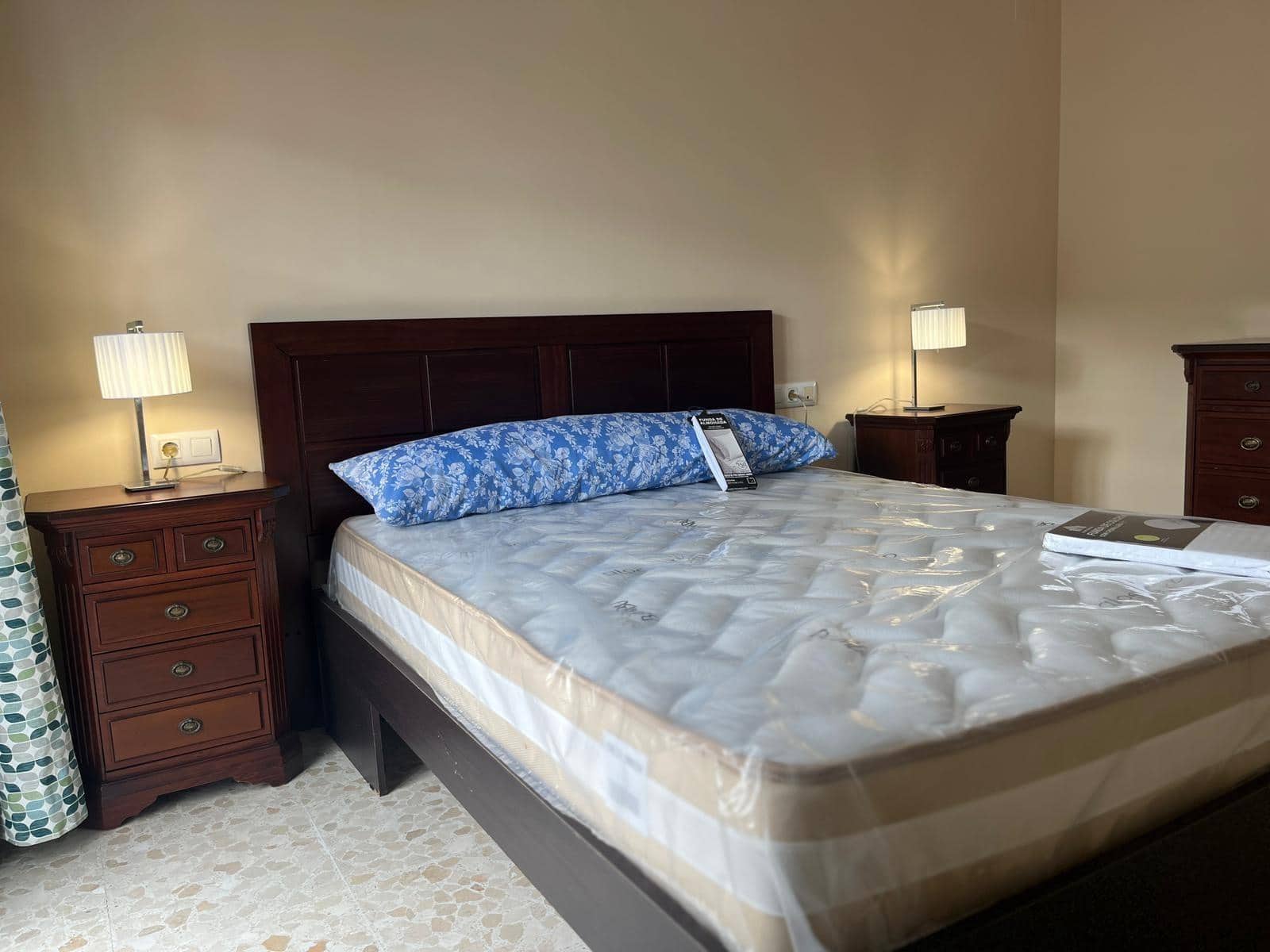 3 bedroom Flat for rent in Dos Hermanas - € 850 (Ref: 9608139)