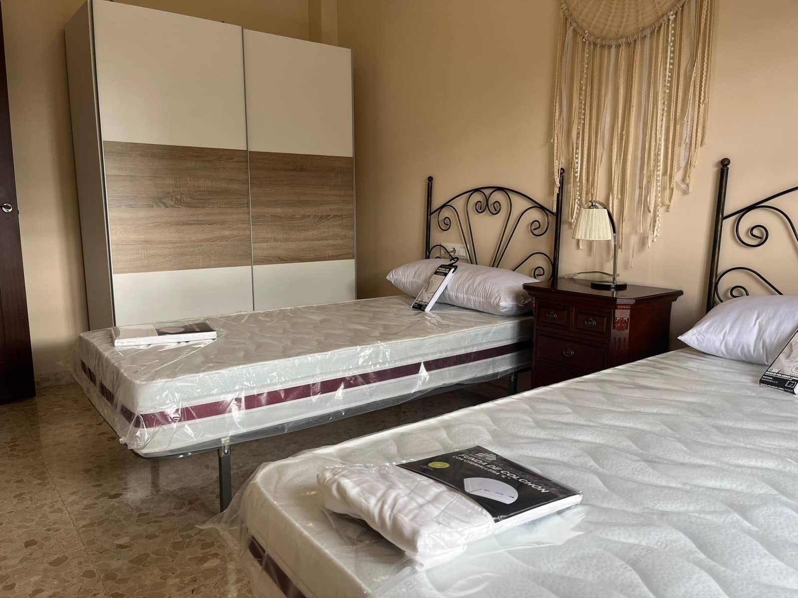 3 bedroom Flat for rent in Dos Hermanas - € 850 (Ref: 9608139)