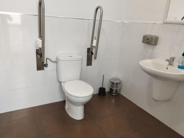 Local Commercial à vendre à Alcalá de Guadaira - 165 000 € (Ref: 9611605)