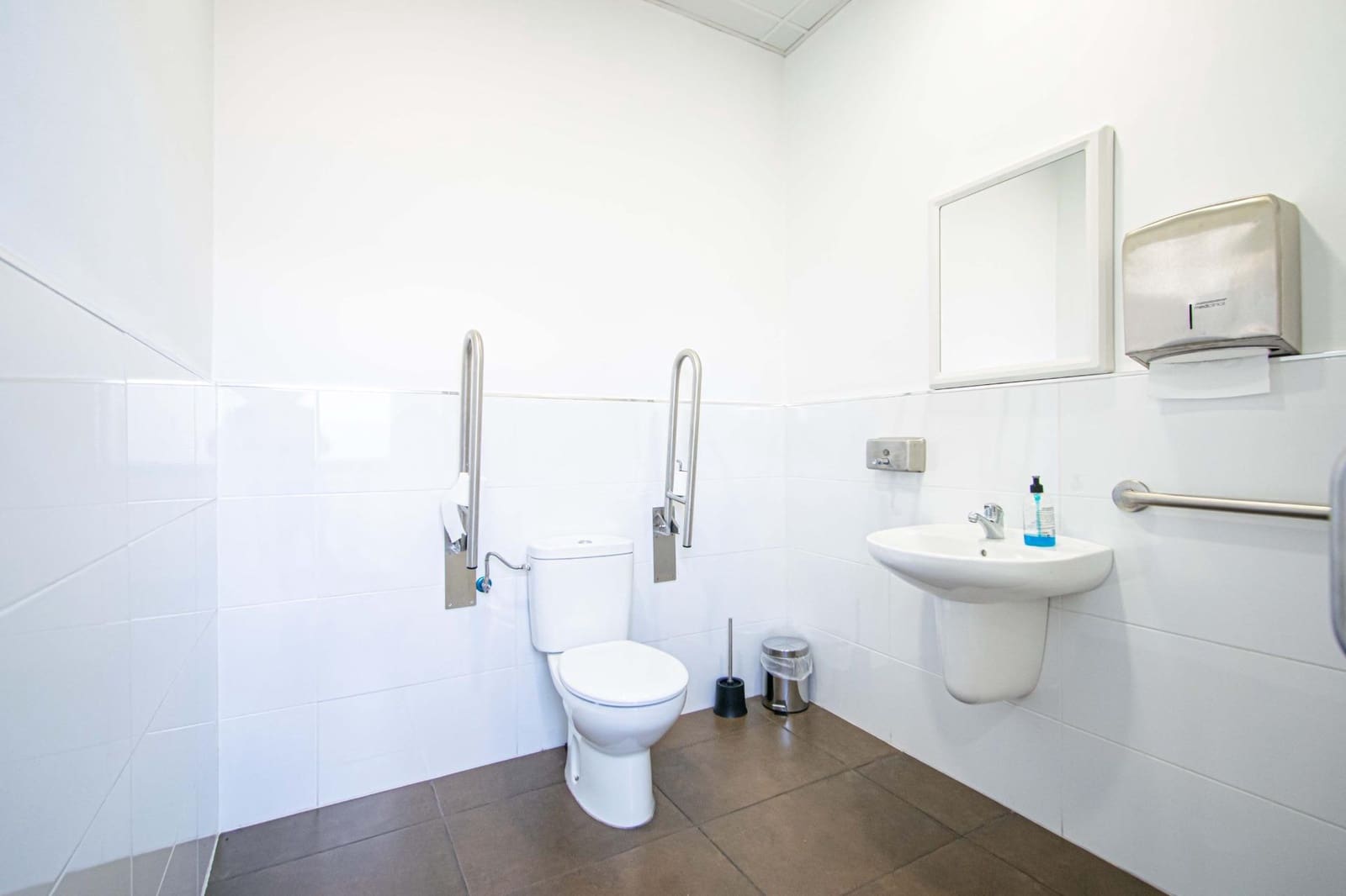 Kommersiell till salu i Alcala de Guadaira - 165 000 € (Ref: 9611605)