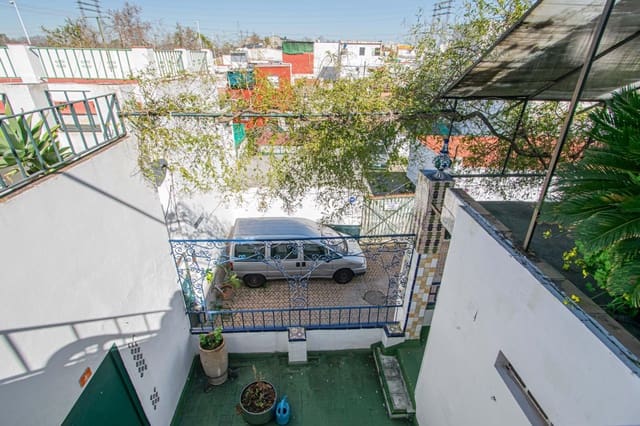 5 sovrum Hus till salu i San Jerónimo, Sevilla stad - 285 000 € (Ref: 9611611)