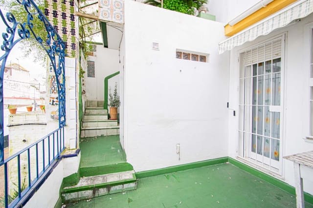 5 makuuhuone Rivitalo myytävänä paikassa San Jerónimo, Sevilla kaupunki - 285 000 € (Ref: 9611611)