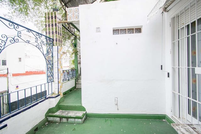 5 makuuhuone Rivitalo myytävänä paikassa San Jerónimo, Sevilla kaupunki - 285 000 € (Ref: 9611611)