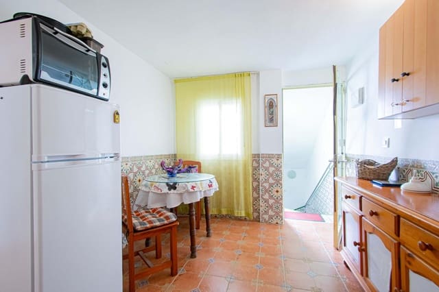 5 makuuhuone Rivitalo myytävänä paikassa San Jerónimo, Sevilla kaupunki - 285 000 € (Ref: 9611611)