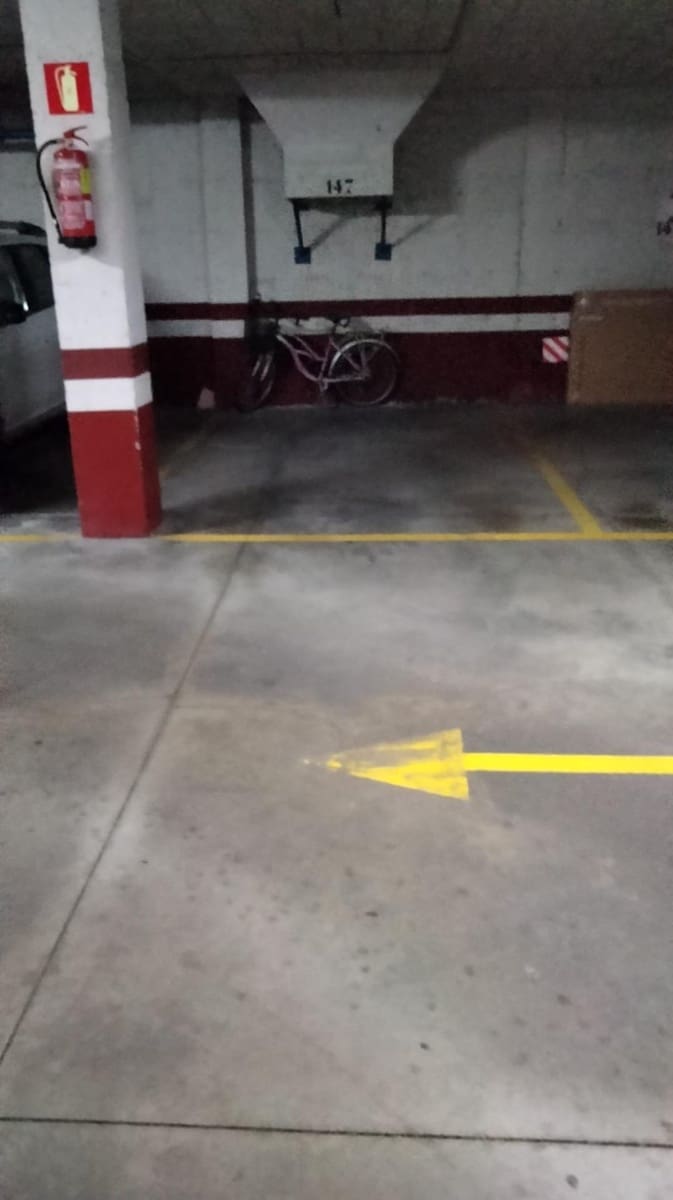 Garage for sale in Seville city - € 26,815 (Ref: 9615561)