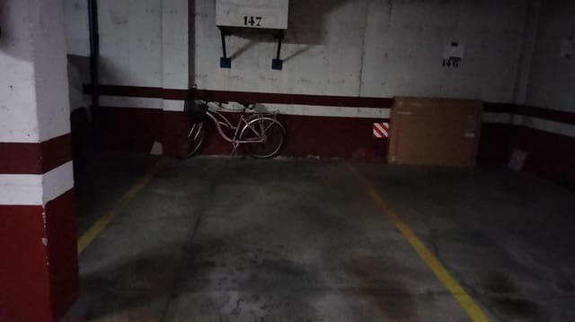 Garage te koop in Sevilla stad - € 26.815 (Ref: 9615561)