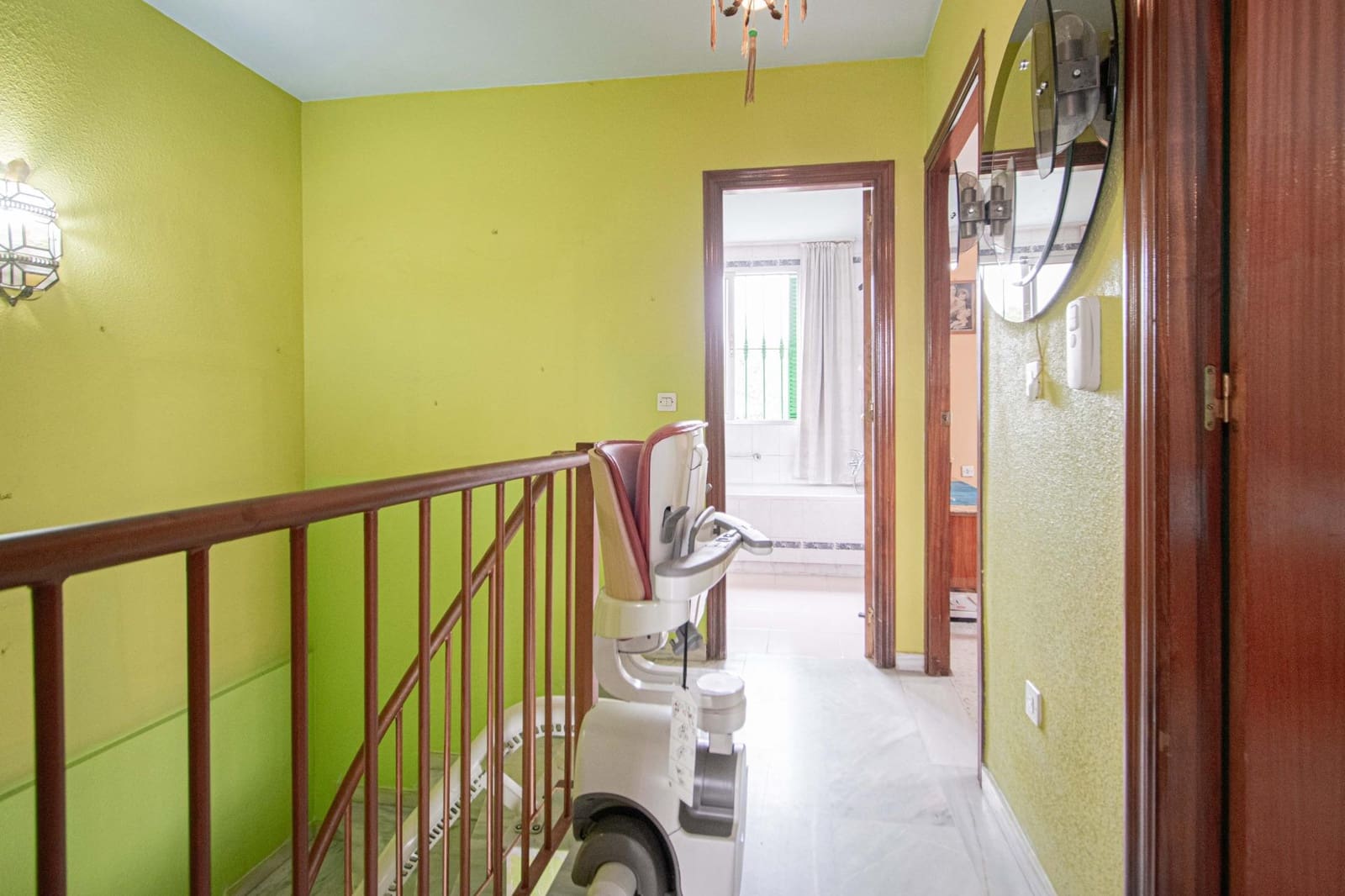 3 soveværelse Rækkehus til salg i Mairena del Aljarafe med swimmingpool garage - € 360.000 (Ref: 9615562)