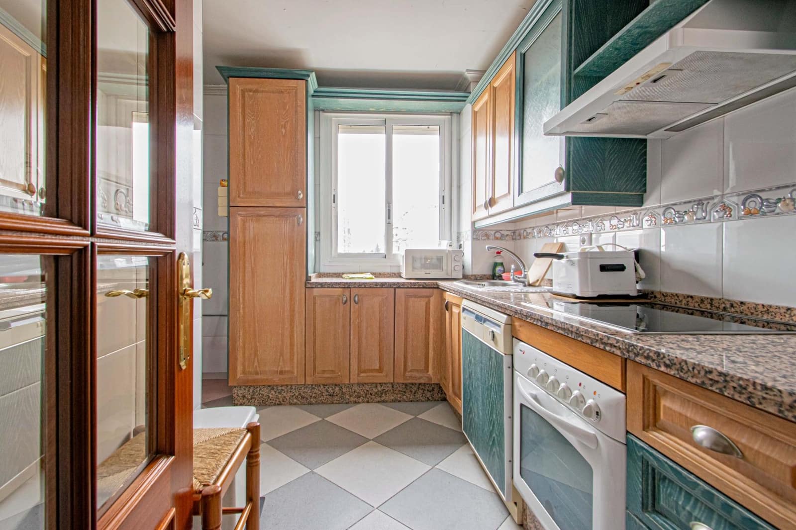 3 soveværelse Lejlighed til salg i Sevilla by - € 190.000 (Ref: 9615563)