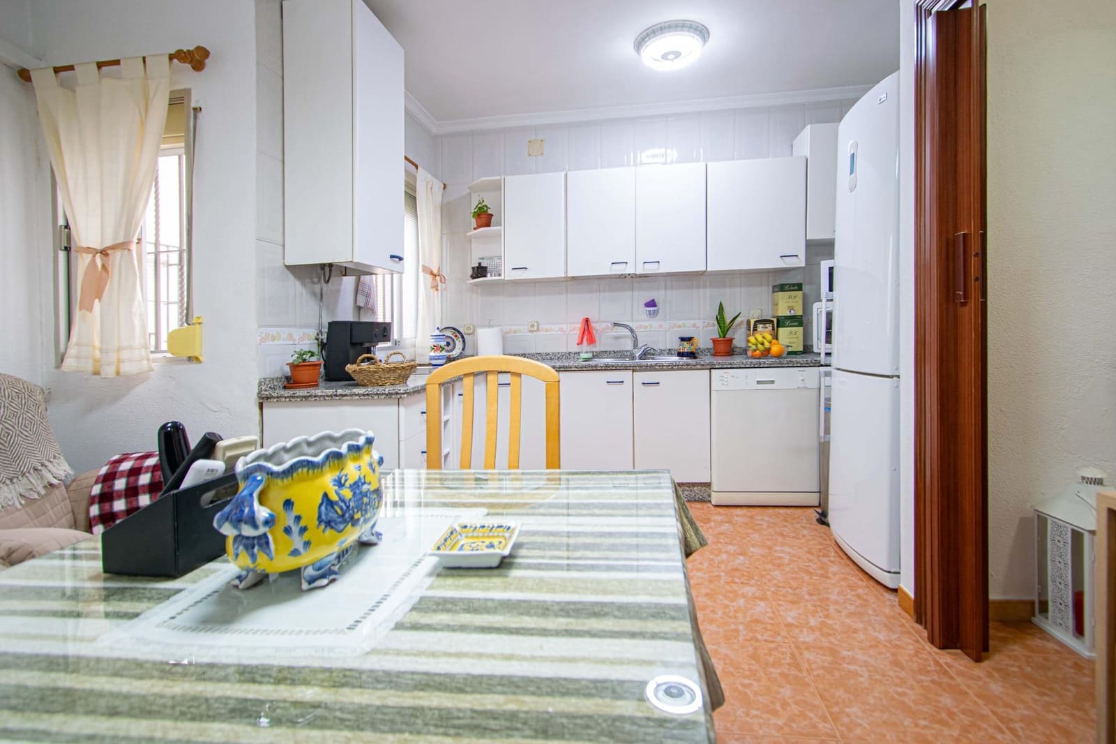 2 slaapkamer Flat te koop in Sevilla stad - € 140.000 (Ref: 9615564)