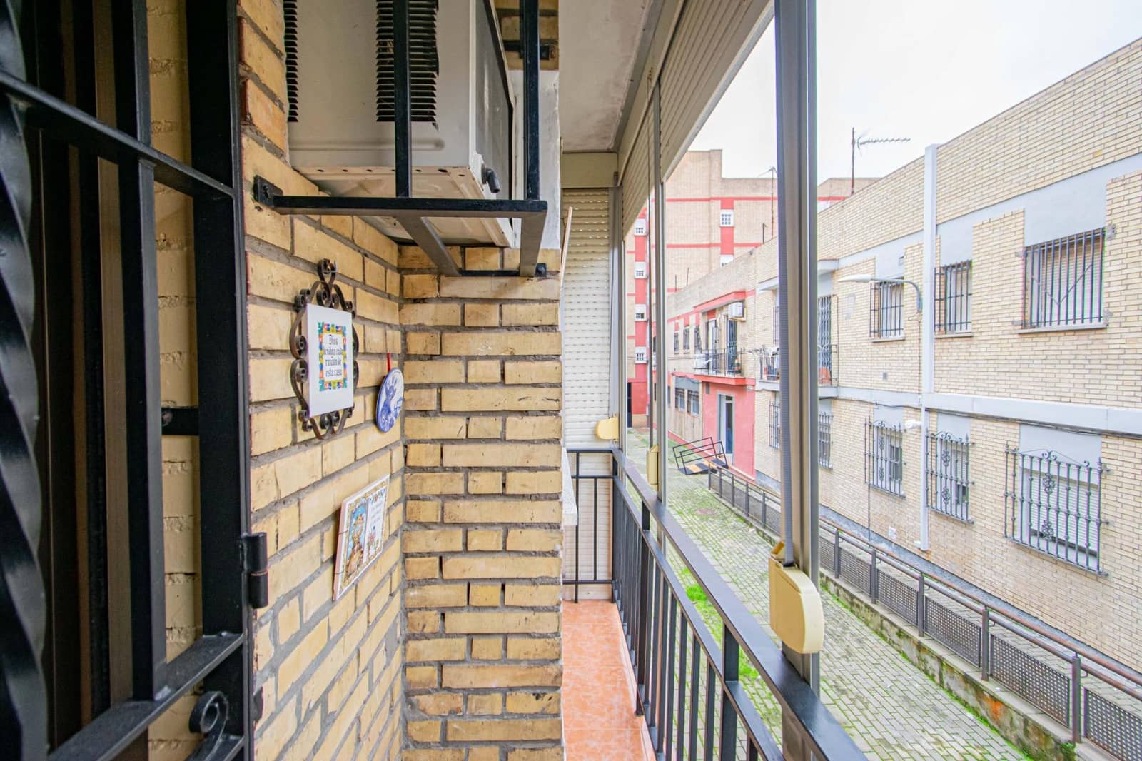 2 slaapkamer Flat te koop in Sevilla stad - € 140.000 (Ref: 9615564)