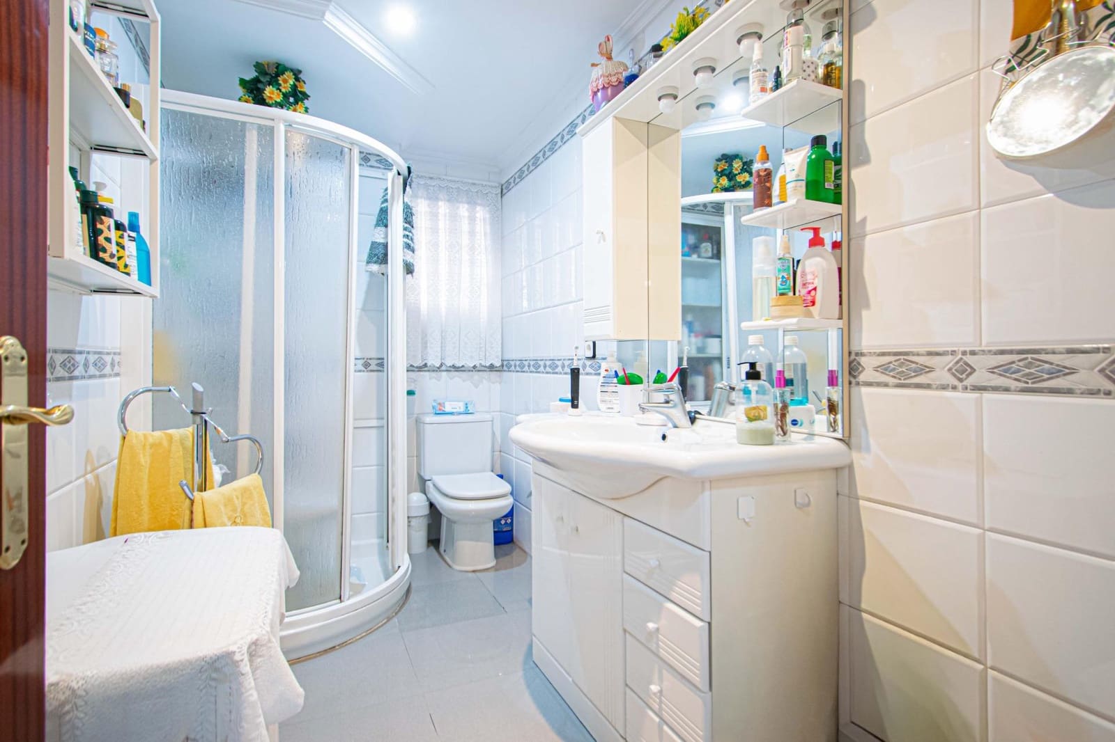 Piso de 3 habitaciones en Sevilla ciudad en venta - 168.000 € (Ref: 9619341)