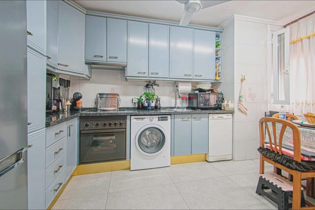 3 sypialnia Mieszkanie na sprzedaż w Miasto Sewilla - 168 000 € (Ref: 9619341)