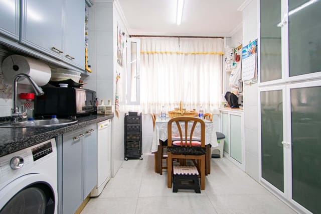 3 sypialnia Mieszkanie na sprzedaż w Miasto Sewilla - 168 000 € (Ref: 9619341)