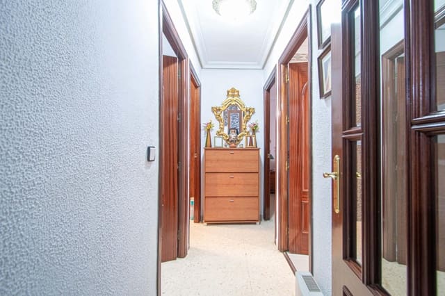 3 slaapkamer Flat te koop in Sevilla stad - € 168.000 (Ref: 9619341)