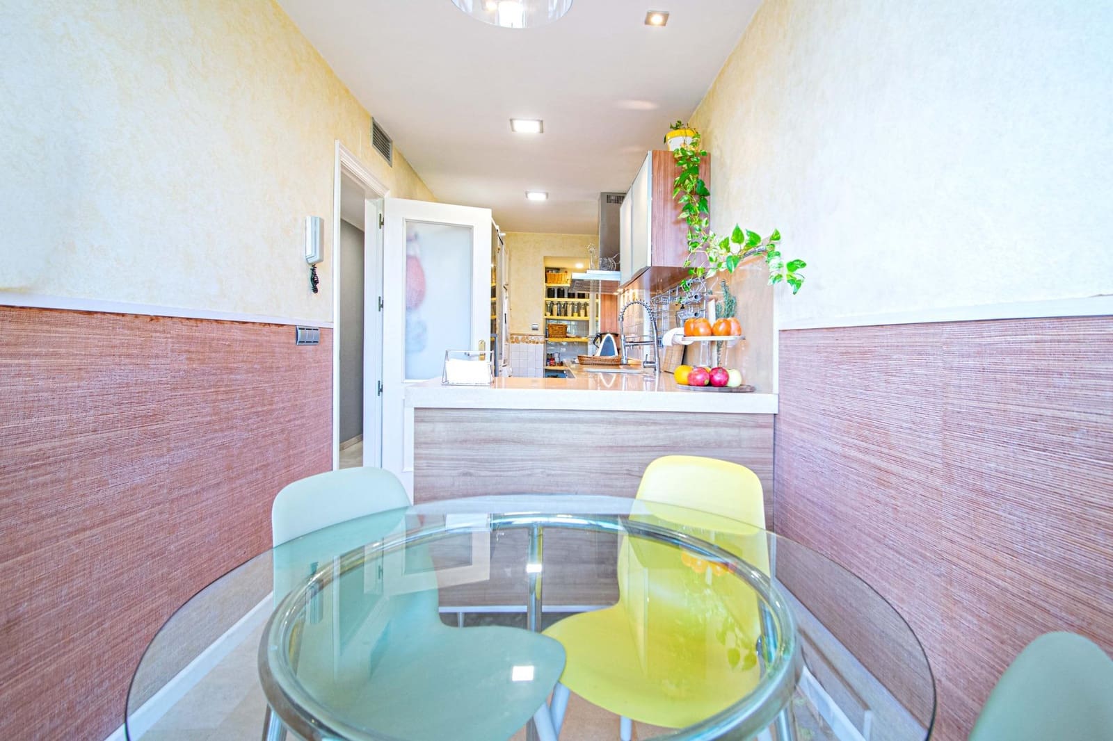 4 soverom Leilighet til salgs i Sevilla by med garasje - € 350 000 (Ref: 9625763)