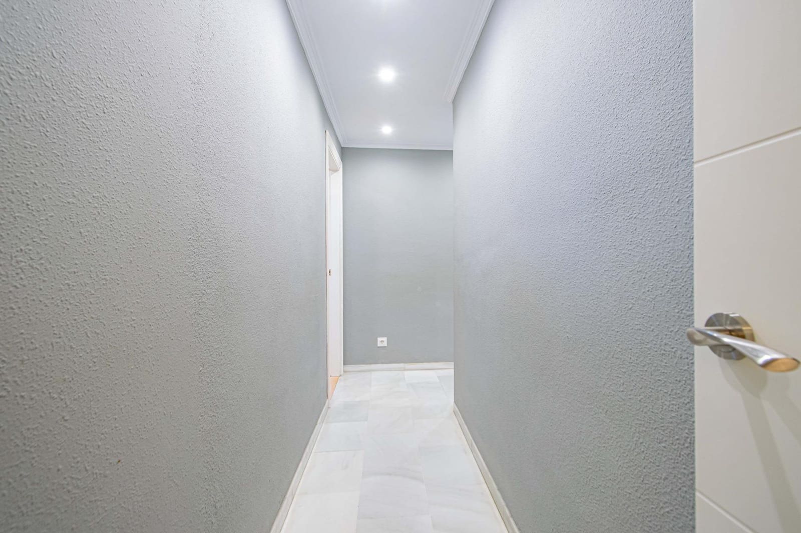 4 soverom Leilighet til salgs i Sevilla by med garasje - € 350 000 (Ref: 9625763)