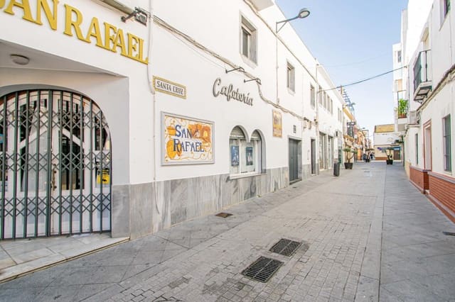 Kaupallinen myytävänä paikassa Dos Hermanas - 700 000 € (Ref: 9625765)