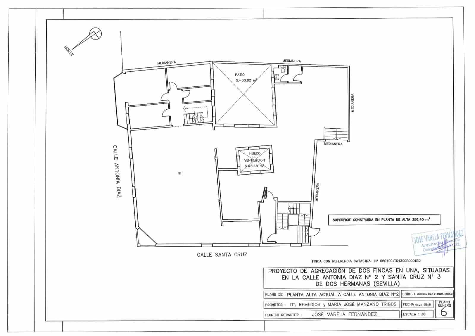 Kaupallinen myytävänä paikassa Dos Hermanas - 700 000 € (Ref: 9625765)