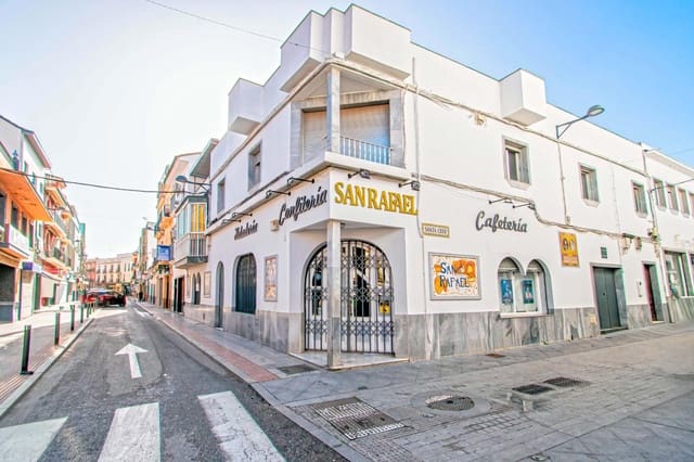 Kommersiell til salgs i Dos Hermanas - € 700 000 (Ref: 9625765)