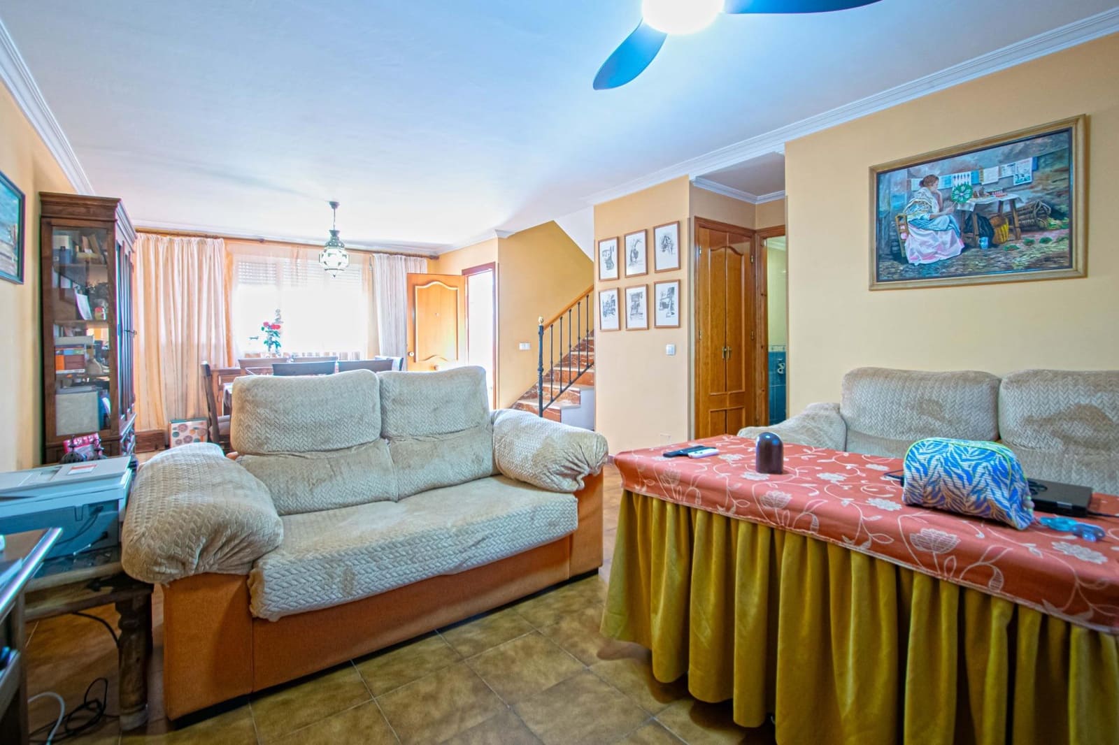 Adosado de 3 habitaciones en Montequinto en venta con piscina - 360.000 € (Ref: 9627628)