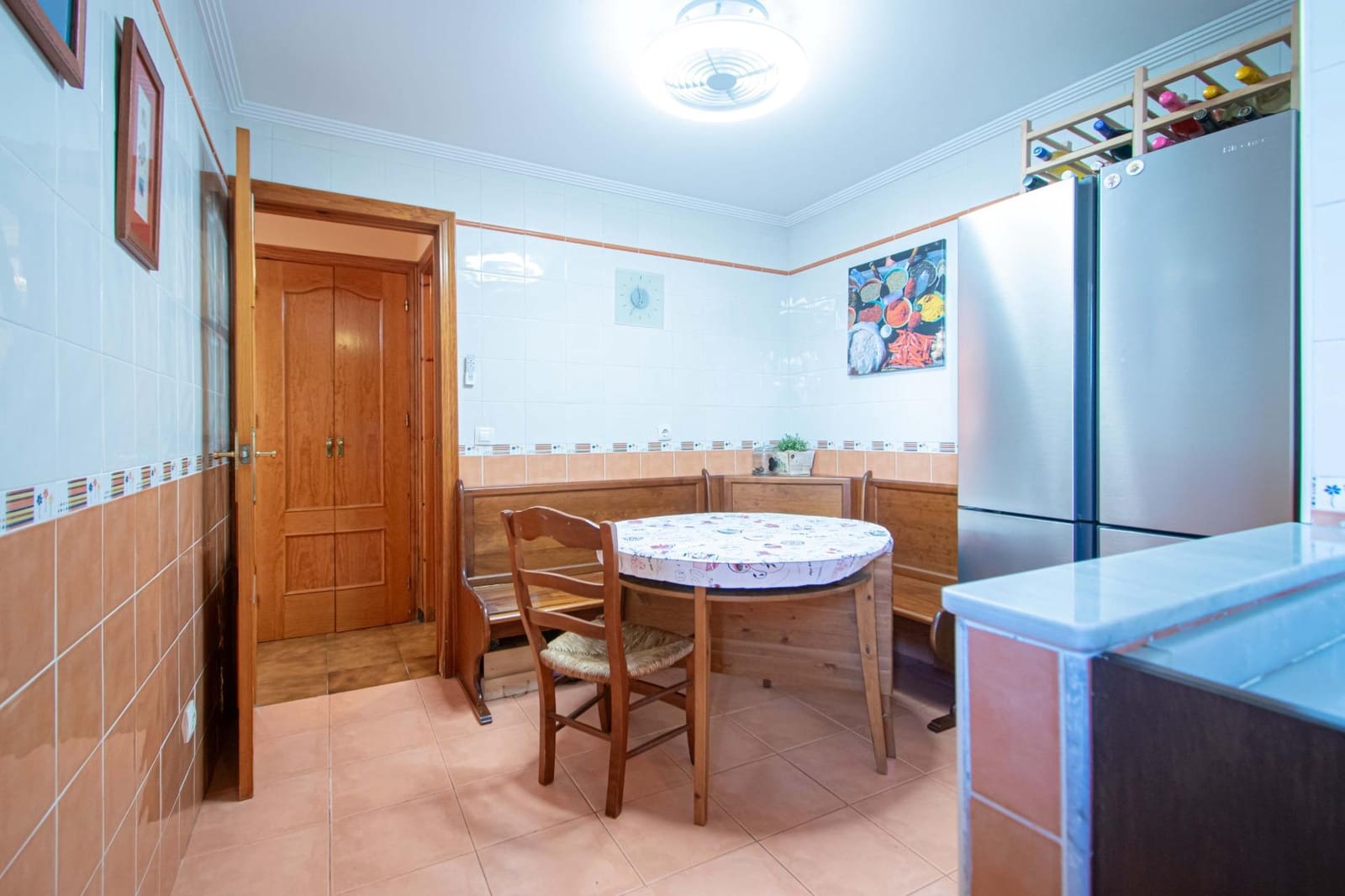 Adosado de 3 habitaciones en Montequinto en venta con piscina - 360.000 € (Ref: 9627628)