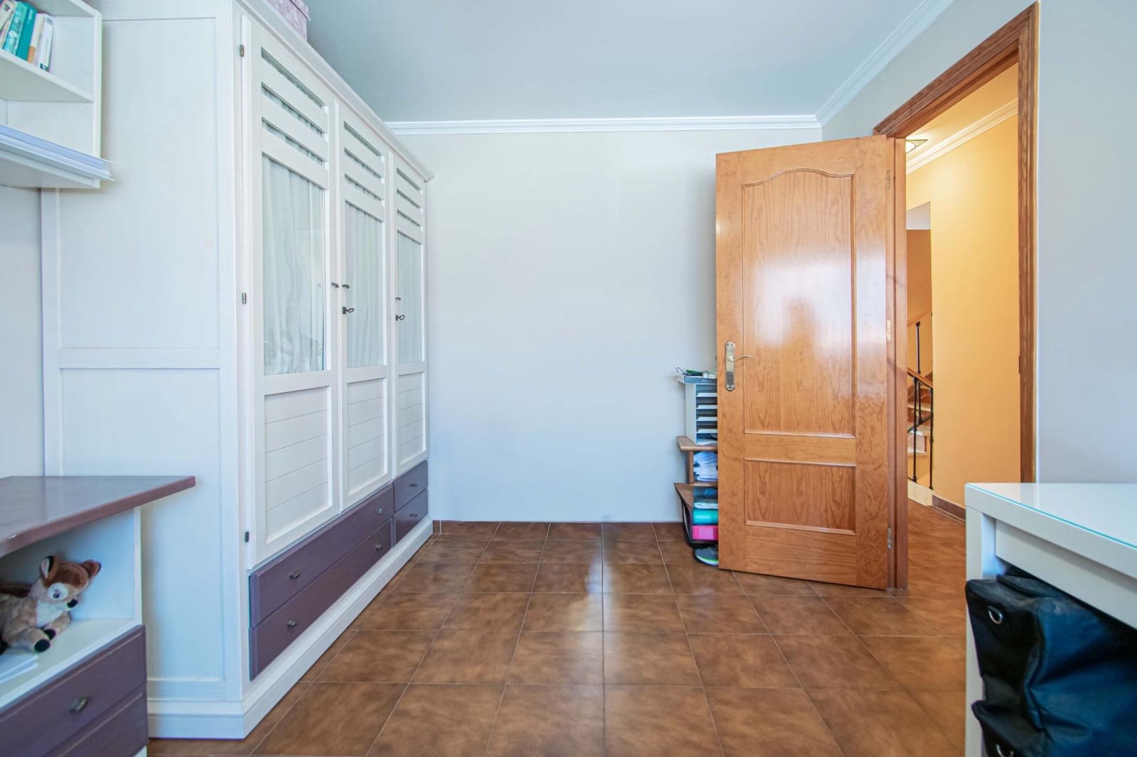 Adosado de 3 habitaciones en Montequinto en venta con piscina - 360.000 € (Ref: 9627628)