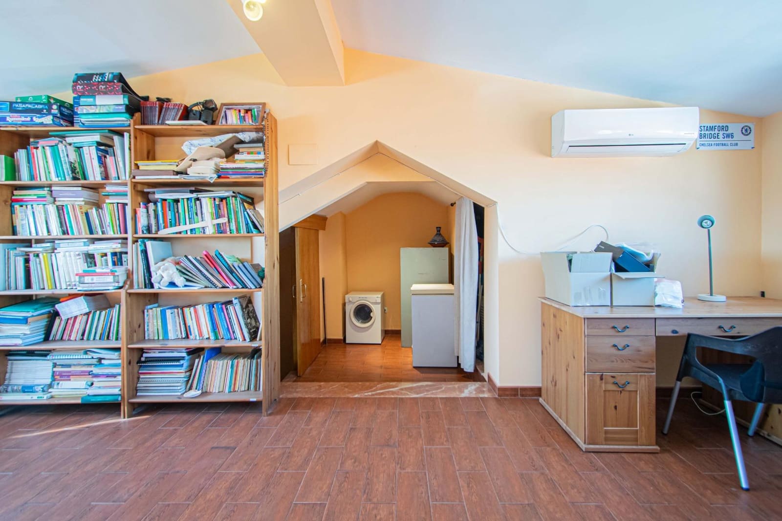 Adosado de 3 habitaciones en Montequinto en venta con piscina - 343.000 € (Ref: 9627628)