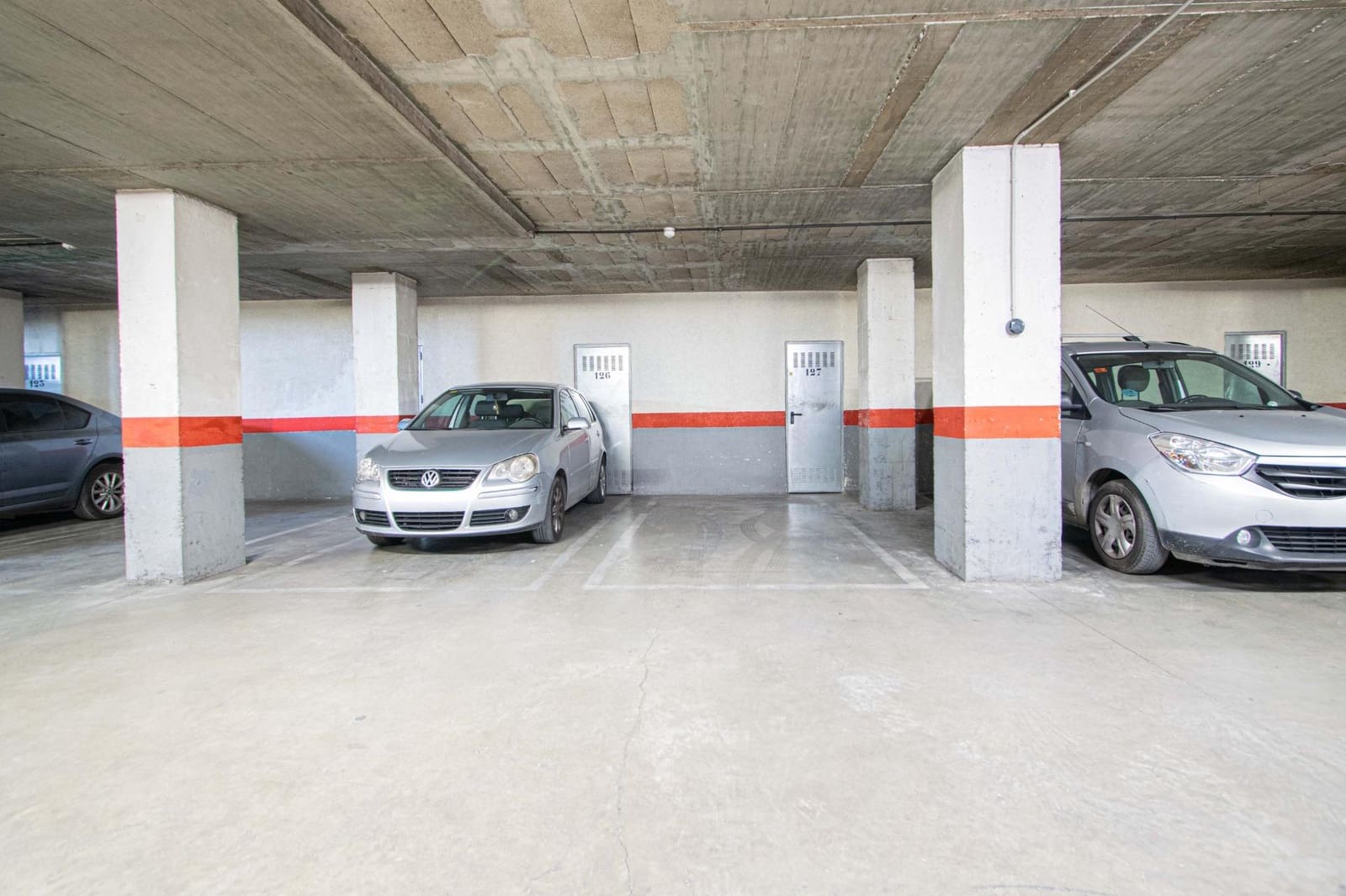 3 soveværelse Lejlighed til salg i Sevilla by med garage - € 193.000 (Ref: 9627629)