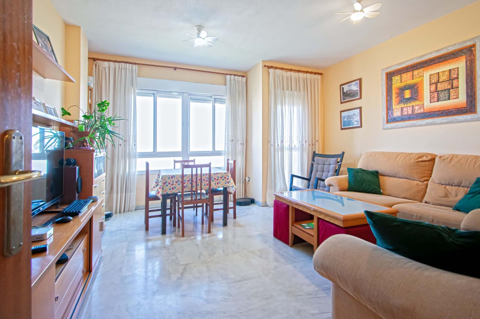 3 bedroom Flat for sale in Seville city with garage - € 193,000 (Ref: 9627629)