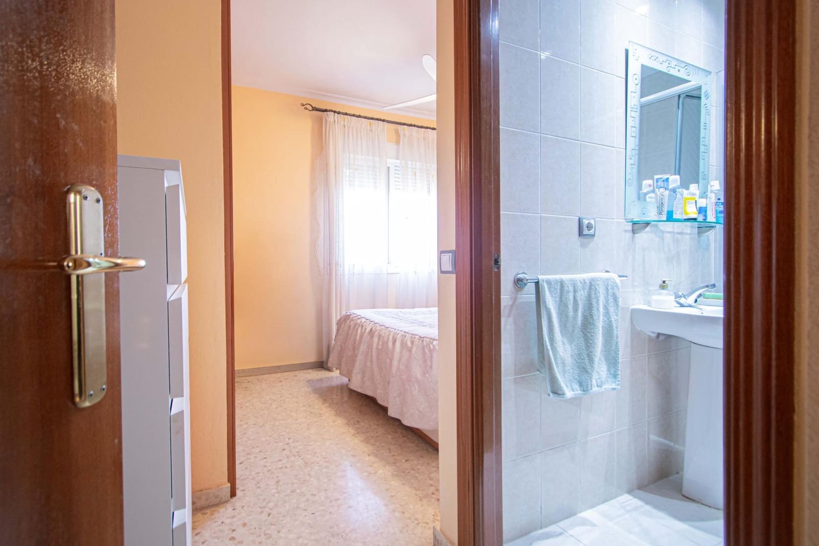 3 bedroom Flat for sale in Seville city with garage - € 193,000 (Ref: 9627629)