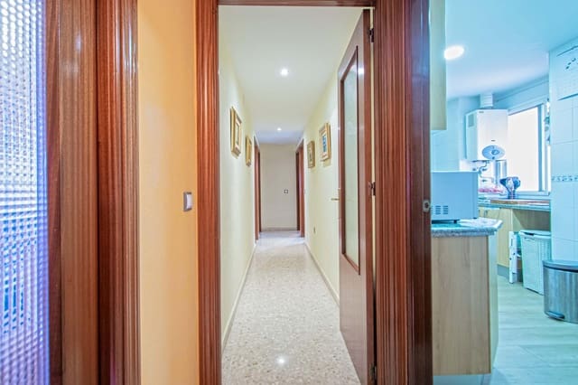 3 sovrum Lägenhet till salu i Sevilla stad med garage - 193 000 € (Ref: 9627629)