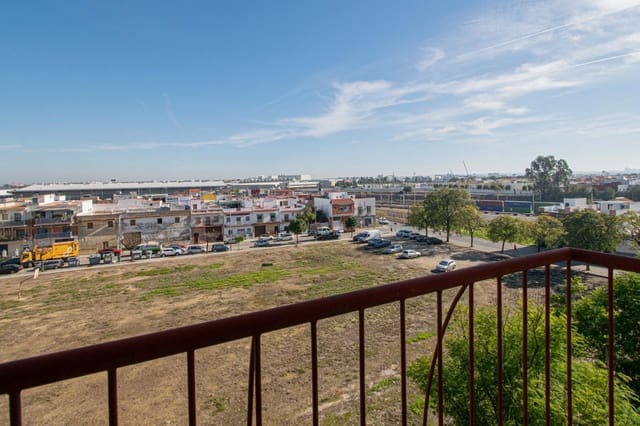 3 sovrum Lägenhet till salu i Sevilla stad med garage - 193 000 € (Ref: 9627629)